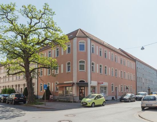 Großzügige, modernisierte 2-Zimmer-Wohnung - Foto 1