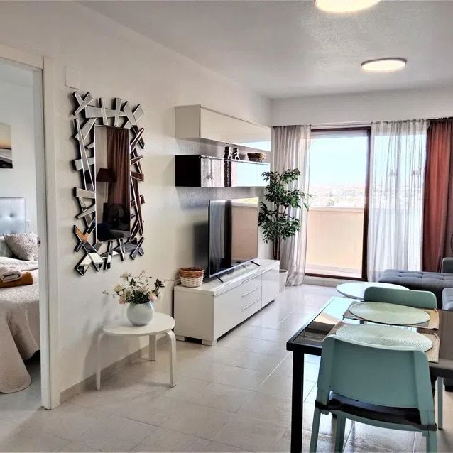 Alquiler de ático en Ronda Cesar Canovas Girada - Photo 1