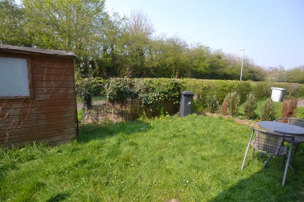 Thirlmere Close, Kettering, Northants, NN16 8LY - Photo 1