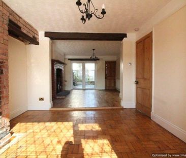 3 bedroom semi-detached house to rent - Photo 2