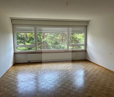 BEL APPARTEMENT DANS QUARTIER CALME AVEC BALCON - Photo 1