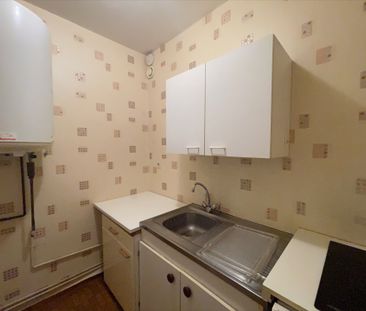 Location Appartement 1 pièce 23m² - Photo 2