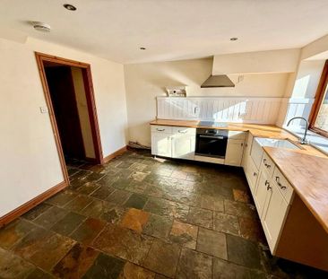 3 bedroom barn conversion to rent - Photo 1