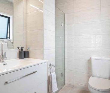 Cosy Papatoetoe Studio Unit/ Balcony! - Photo 5