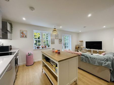 2 bedroom apartment to rent - Photo 3