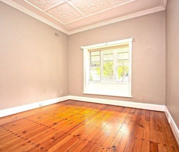 Spacious 1 Bedroom Apartment! - Photo 1