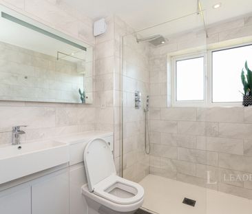 3 bedroom townhouse to rent Abbots Park, St. Albans, Hertfordshire,... - Photo 6