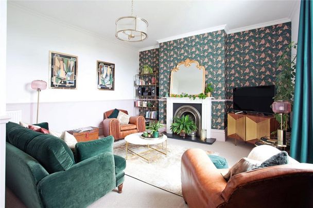 3 bedroom apartment to rent - Photo 1