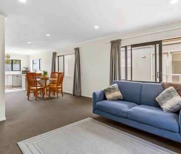 Spacious Family Living in Massey - Photo 1
