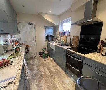 4 bedroom house to rent - Photo 3