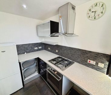 2 bedroom House To Let - Photo 5