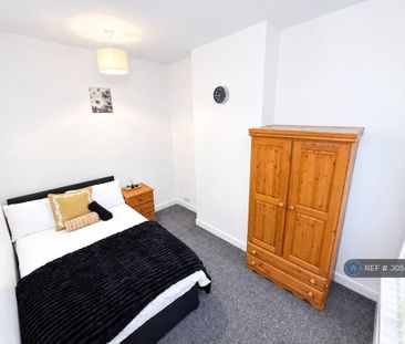 1 bedroom in a house share to rent - Photo 5