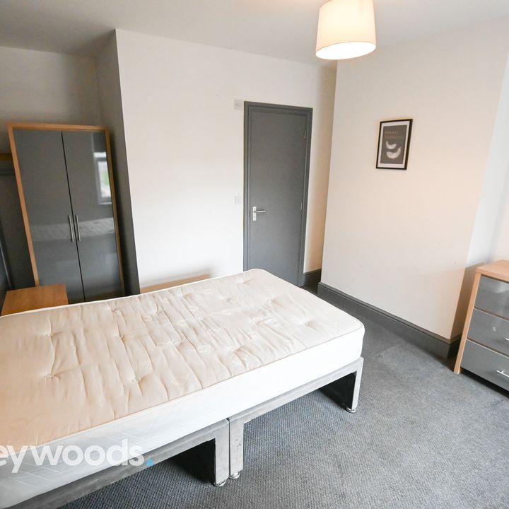 1 bed house of multiple occupation to rent in Waterloo Road, Hanley, Stoke-on-Trent - Photo 1