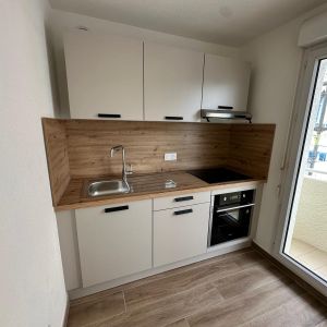 Location Appartement 2 pièces 44m² NICE 06000 - Photo 2