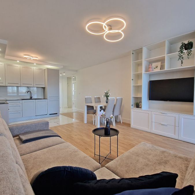 Nowy, 3 pokojowy apartament. Najem okazjonalny. - Photo 1