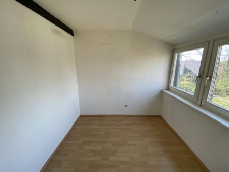 Kurzfristig bezugsfertig! Tolll geschnittene 3-Zimmer-Dachgeschosswohnung in Bocholt - Photo 5