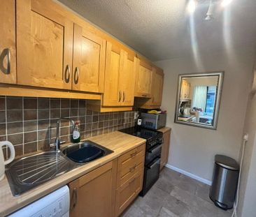 10 High Street Grove, Comber, BT23 5QF - Photo 2