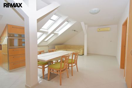 Pronájem bytu 3+kk v osobním vlastnictví 82 m², Praha 9 - Čakovice - Фото 4