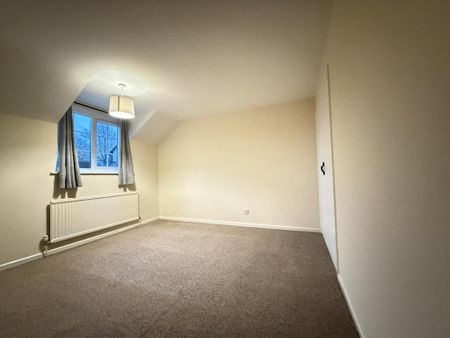 3 bedroom semi-detached house to rent - Photo 4