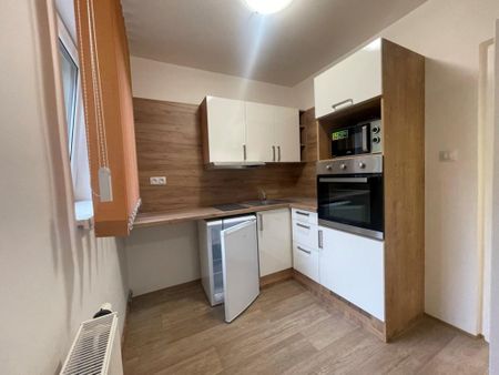 Pronájem bytu 2+kk 27 m2 - Fotografie 5
