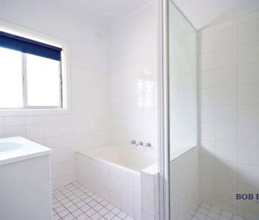 Three Bedroom Home in South Dubbo Location - Photo 4