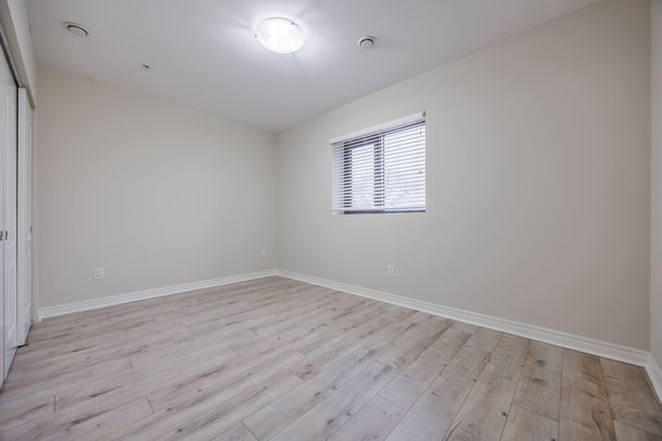 For Lease - 5837 Dunn Street Unit# 402, Niagara Falls, Ontario - Photo 1