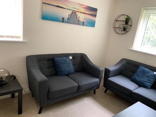 2 bedroom flat to rent - Photo 1