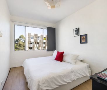 Inviting apartment in prime village pocket - Photo 6