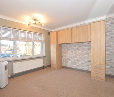 Reeve Road, Reigate, Surrey, RH2 - Photo 3