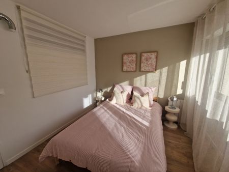 Location Appartement 4 pièces 63m² TOULON 83000 - Photo 5