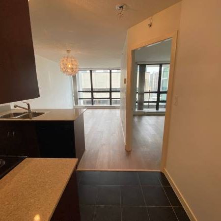 (DPMonline.ca) Modern 1 Bed + Den, The Heart Of Vancouver’s Downtown! - Photo 1