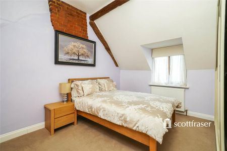 2 bedroom semi-detached house to rent - Photo 4