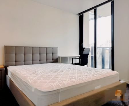 Secondary Room in 2b1b - Photo 3