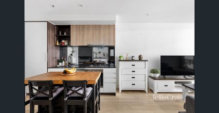 Stylish, Modern Living in the Heart of Bundoora - Photo 2