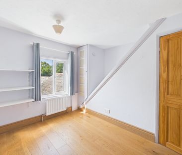 2 bedroom House in Mount Pleasant, Wokingham - Photo 1