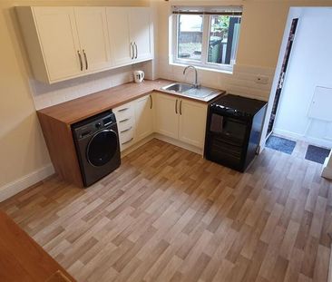 2 bedroom cottage to rent - Photo 3