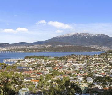 Large family home - Photo 2