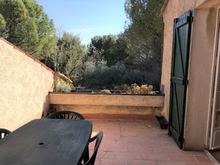 Appartement - Aix-En-Provence (13090) - 45 m² - - Photo 5