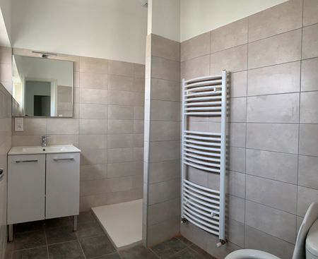 Location Maison 3 pièces 81m² - Photo 3