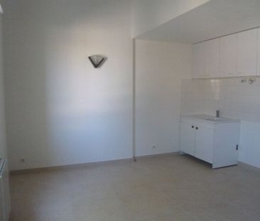 ROGNONAS - A louer - Appartement T2 avec place de parking, - Photo 3