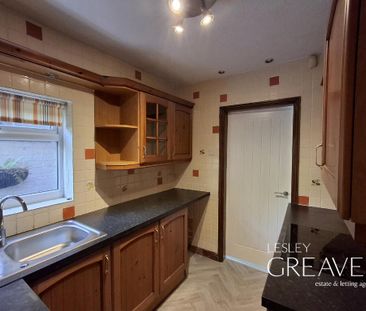 3 bedroom end of terrace house to rent - Photo 6