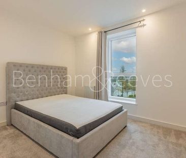 Accolade Avenue, Southall, UB1 - Photo 4