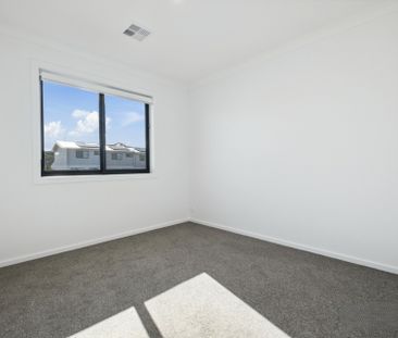 Brand New 4 Bedroom Townhouse - Photo 5