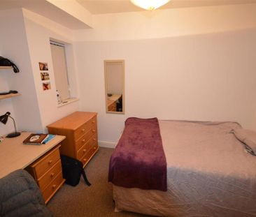 6 bedroom house to rent - Photo 4