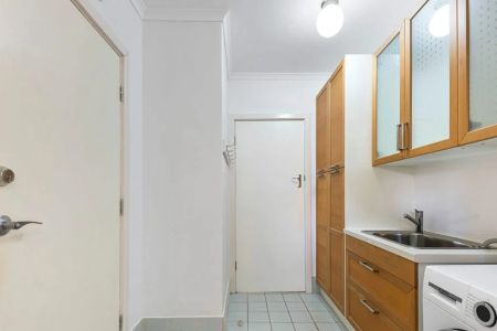 Light-Filled Family Home in a Convenient Location - Photo 4