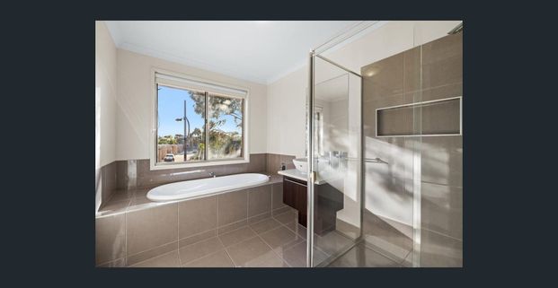 Your Perfect Family Haven Awaits in Prime Point Cook Location - Photo 1