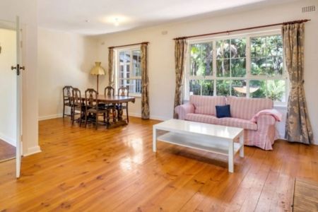 EXECELLECT LOCATION FOR SPACIOUS FAMILY LIVING & ENTERTAINING - Photo 3