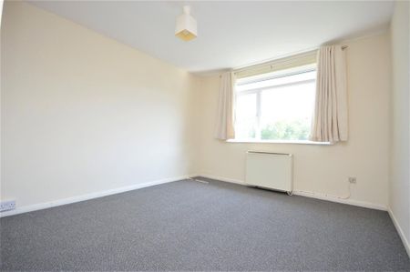 3 bedroom apartment to rent - Photo 3