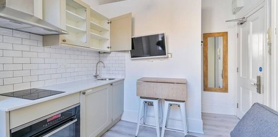 Studio to rent - Photo 2