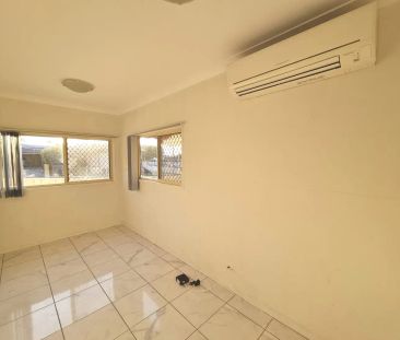 “Tidy Granny Flat In Great Location” - Photo 4